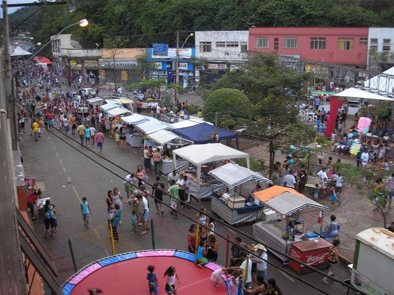 Carnaval 2009 em Barão de Cocais - MG by Claudio Eduaro Silva