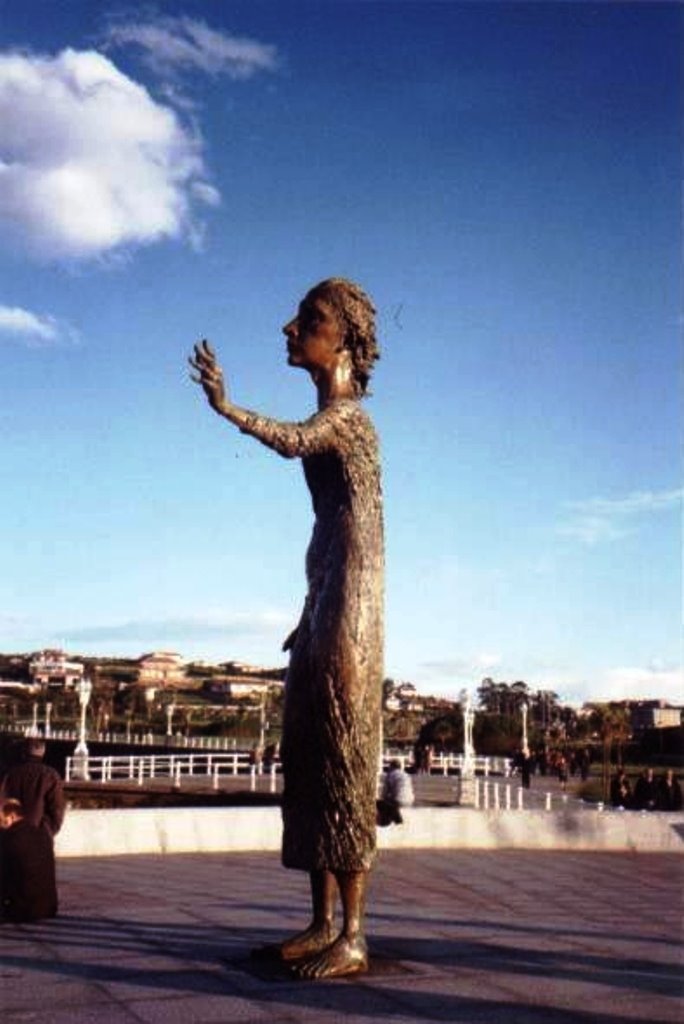 "LA MUYERONA" Simbolo de GIJON by garcay