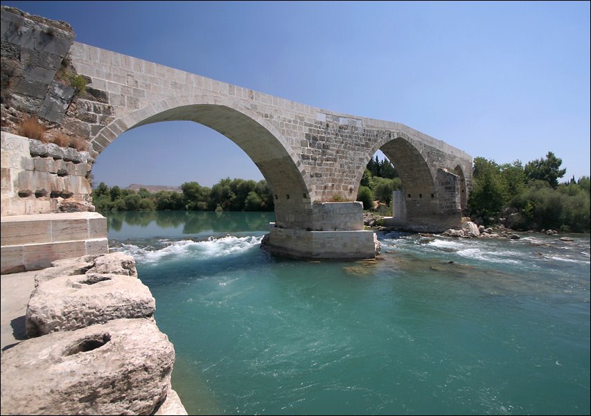 Aspendos (Belkis) Bridge by Maxim Popov (http://www.popovm.ru)