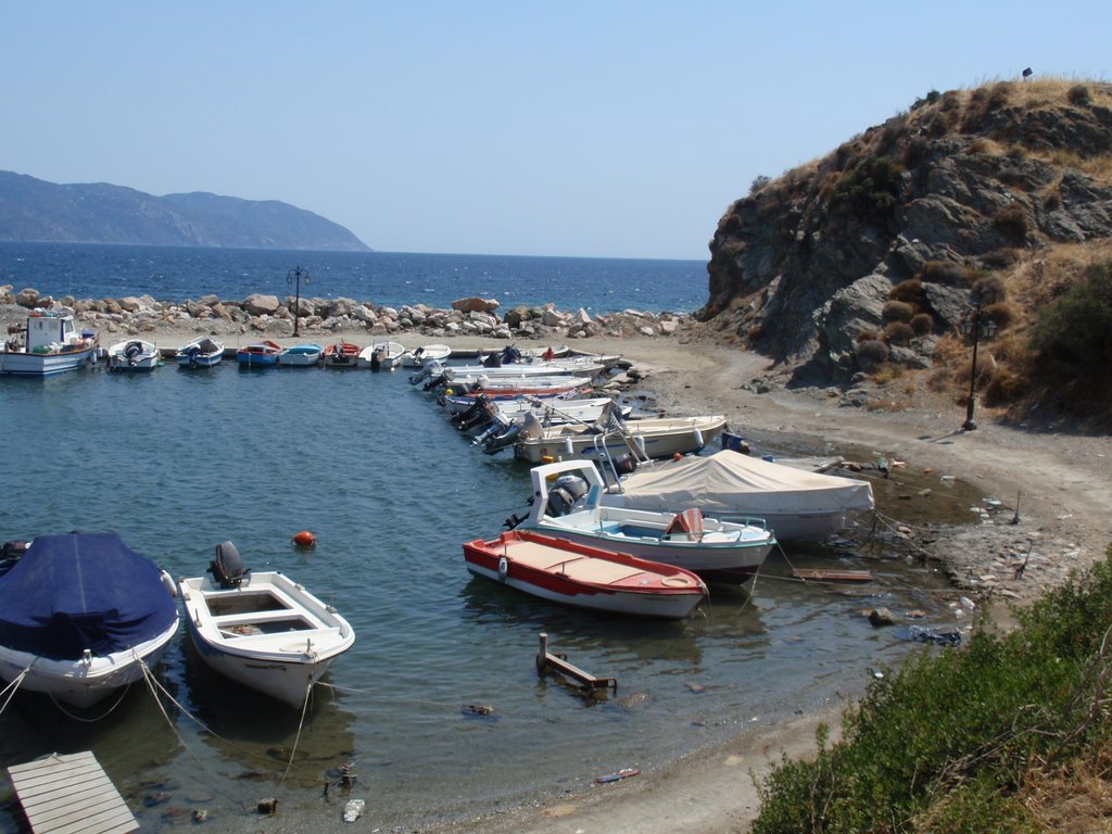 Agios Fokas port_1 by Giorgos Manousakis