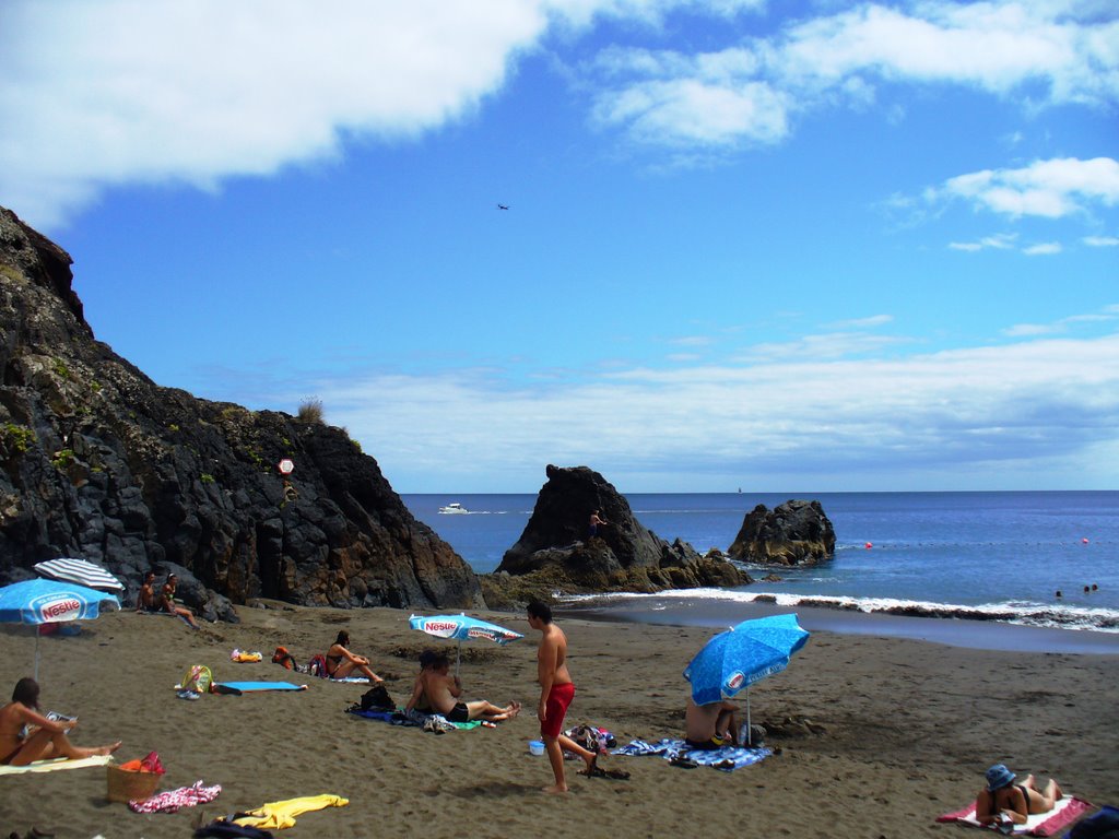 Prainha, Caniçal by azebizitza