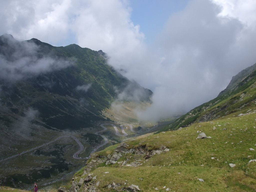 Trans-Fagarasan NW by Marius Forgaciu