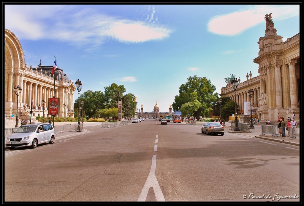 © dFP - Paris - Vue sur les Invalides, le Grand Palais et le Petit Palais. by Pascal de Figuerredo