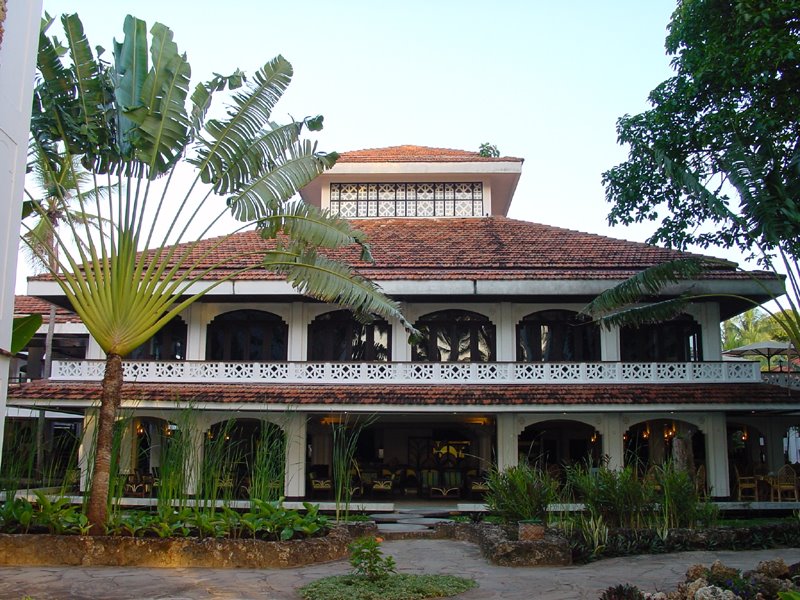 Sarova Whitesands Beach Resort Mombasa by Martin Wolter