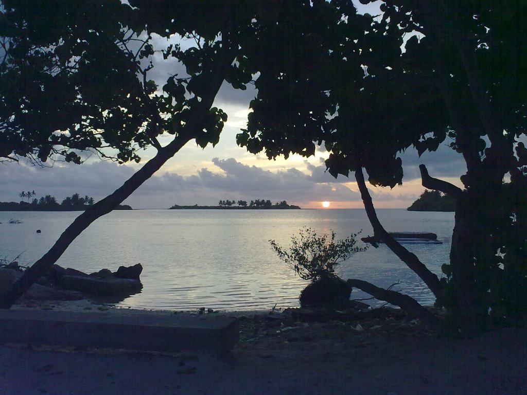 Feydhoo, Addu City, Maldives by Ibrahim Riyaz