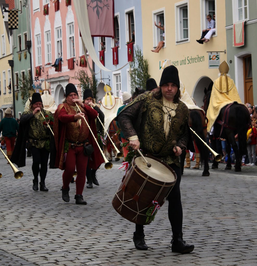 Businenbläser, Landshut by Landshuter Hochzeit