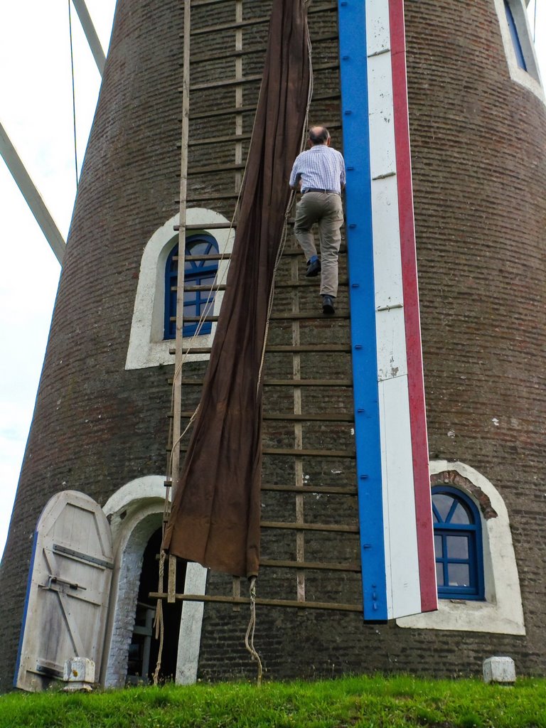 Korenmolen De Leest (1899), Lieshout by mzw a.k.a. uaf