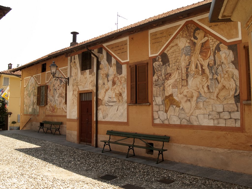 Cannero Riviera, piazza Maggiore Bellezza - affresco by Marien de Clercq