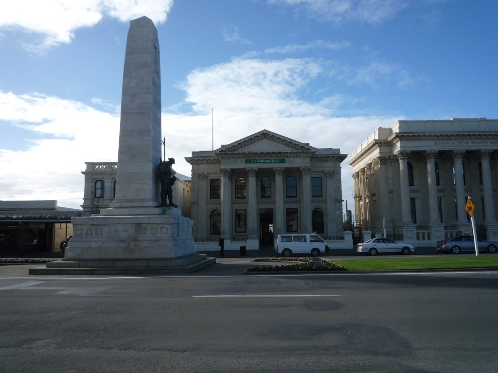 Tour 2009. (0626) Cenotaph and banks. by Pete