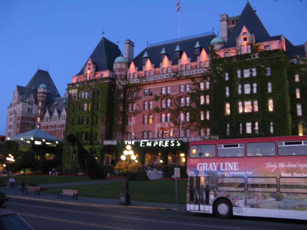 The Empress Hotel in Downtown Victoria. by a3a35919