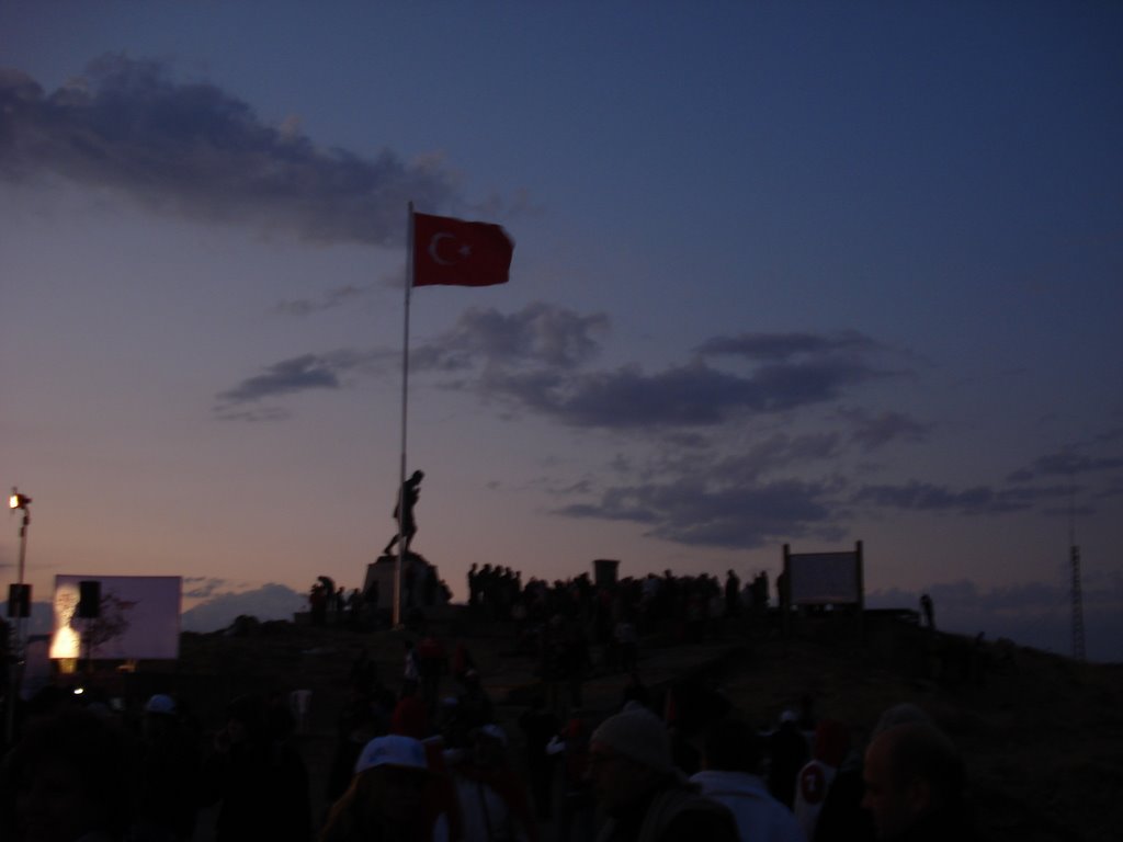 Afyon Kocatepe by Hüsnü Özdemir