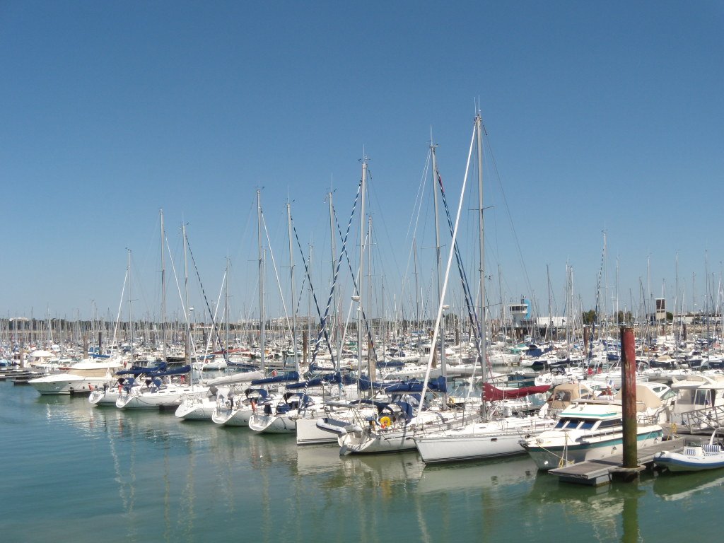 Port de la rochelle by fred banchet