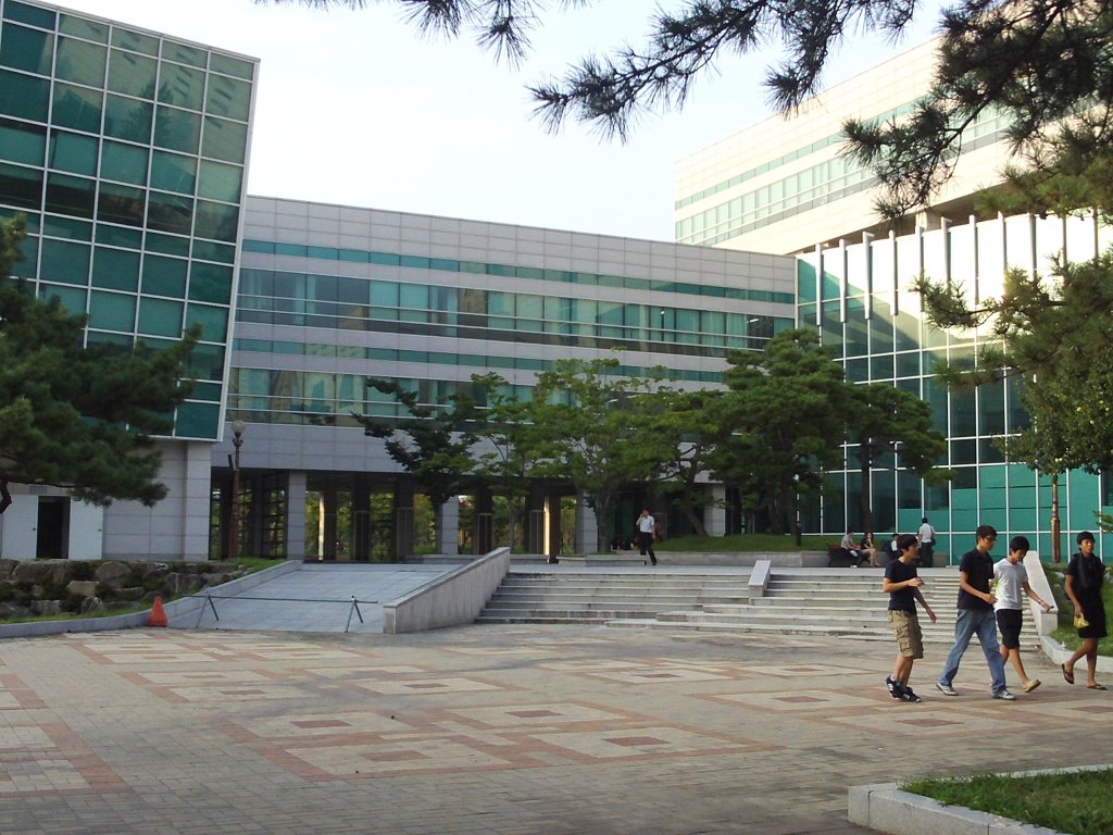 Library, Academic Information Hall - view from here by A-Q