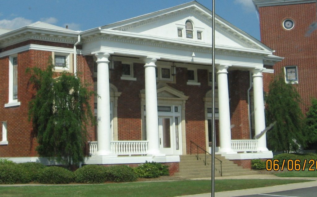 Fountain Inn First Baptist Church by bearden82