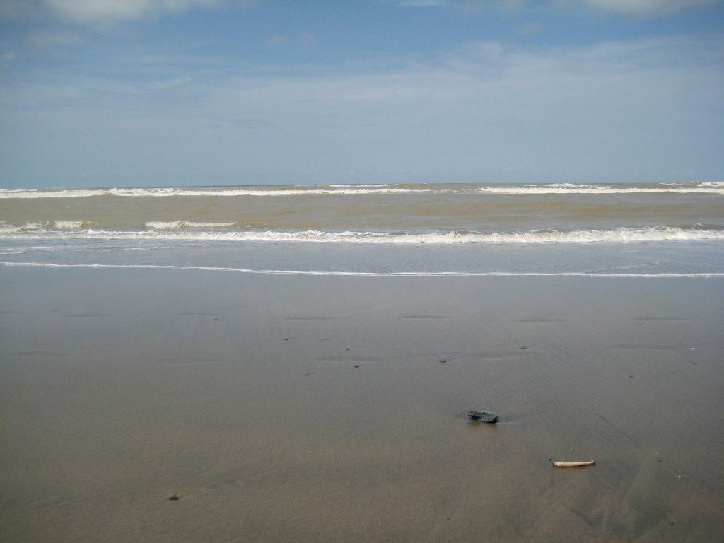 Cox's Bazar Beach by grambangla08