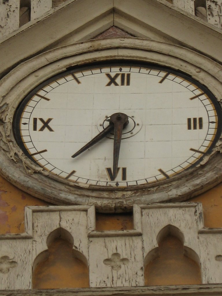 Reloj Iglesia Nuestra Señora de Loreto by Marcelo Báez