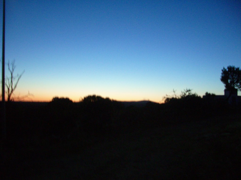 Berrocal de noche desde la iglesia by ollier1975