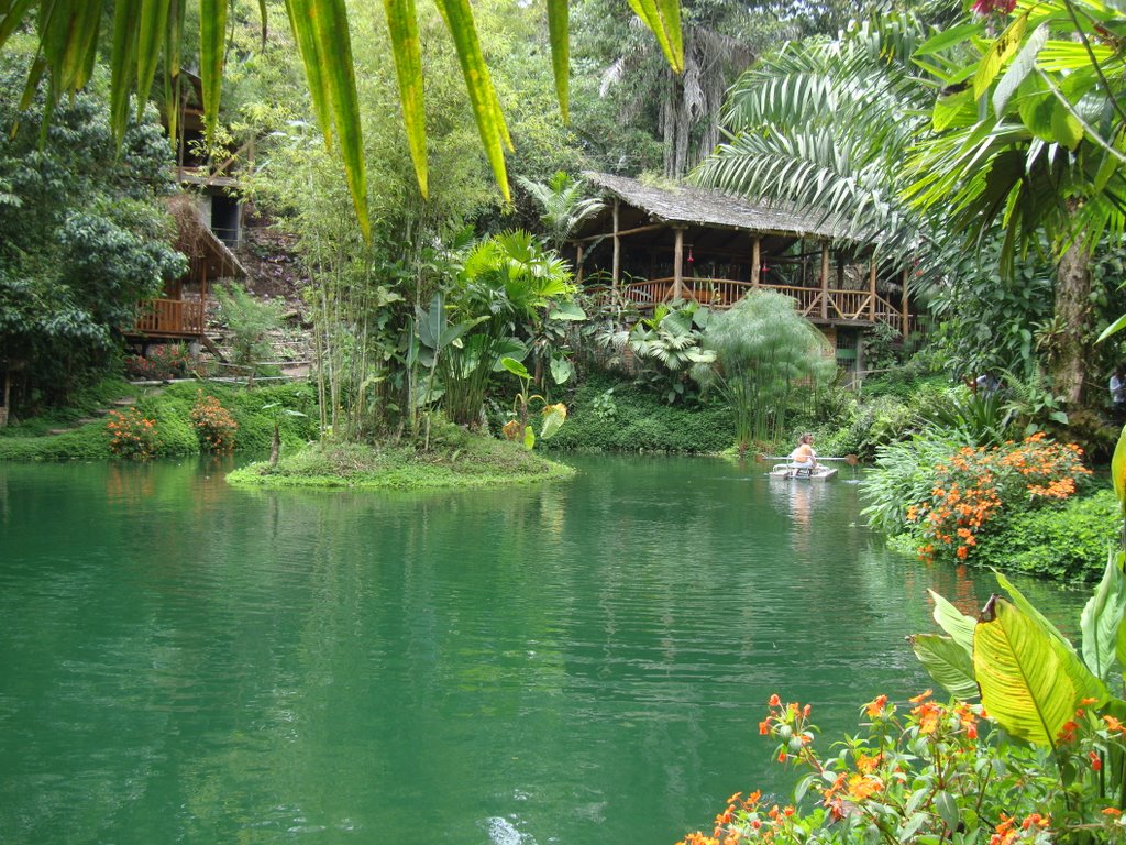 Mindo Lago....lindo sitio by Ivan Boada