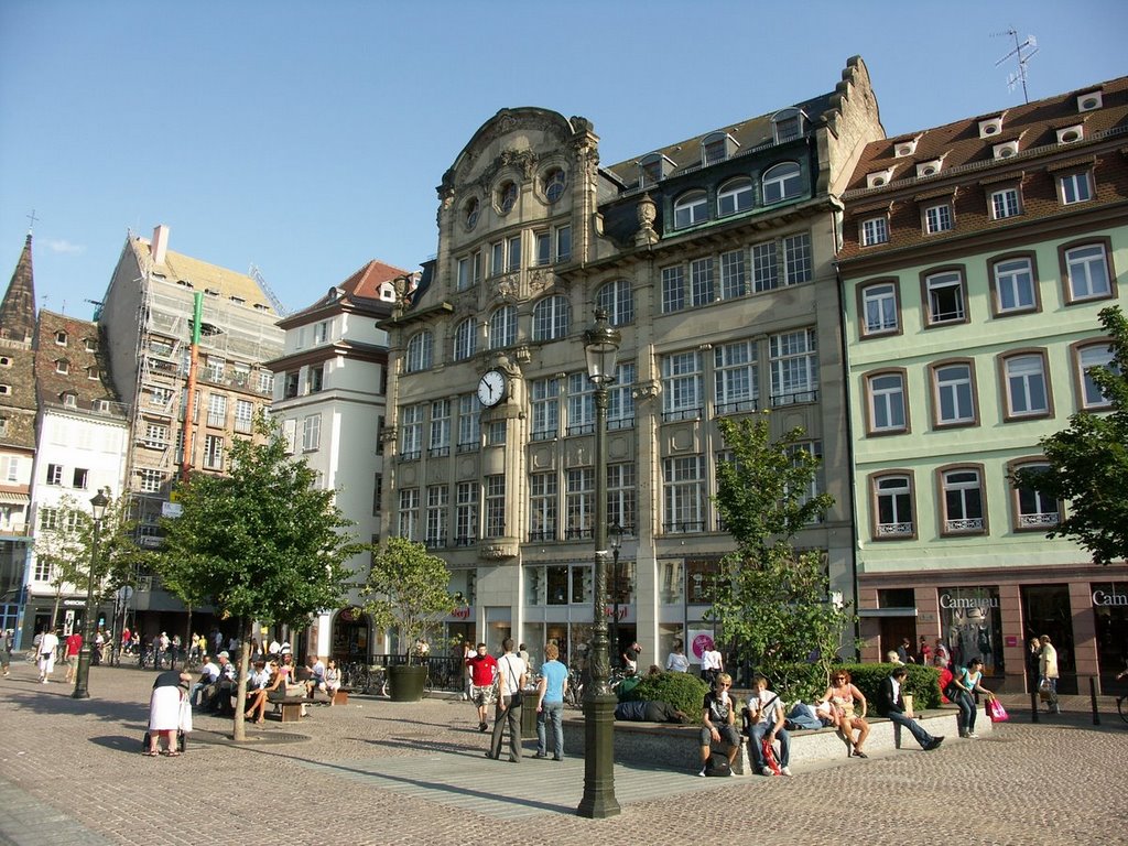 Strasbourg, Place Kléber by © Jos Van de Velde