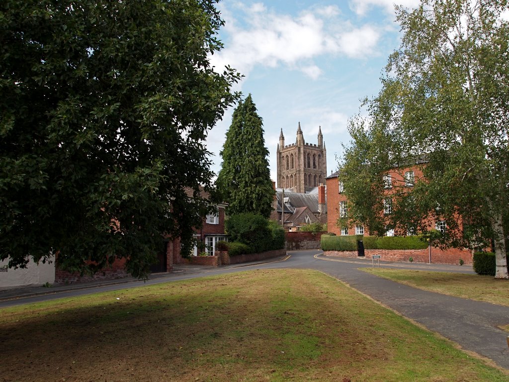 Hereford Cathedral by Ibshadow