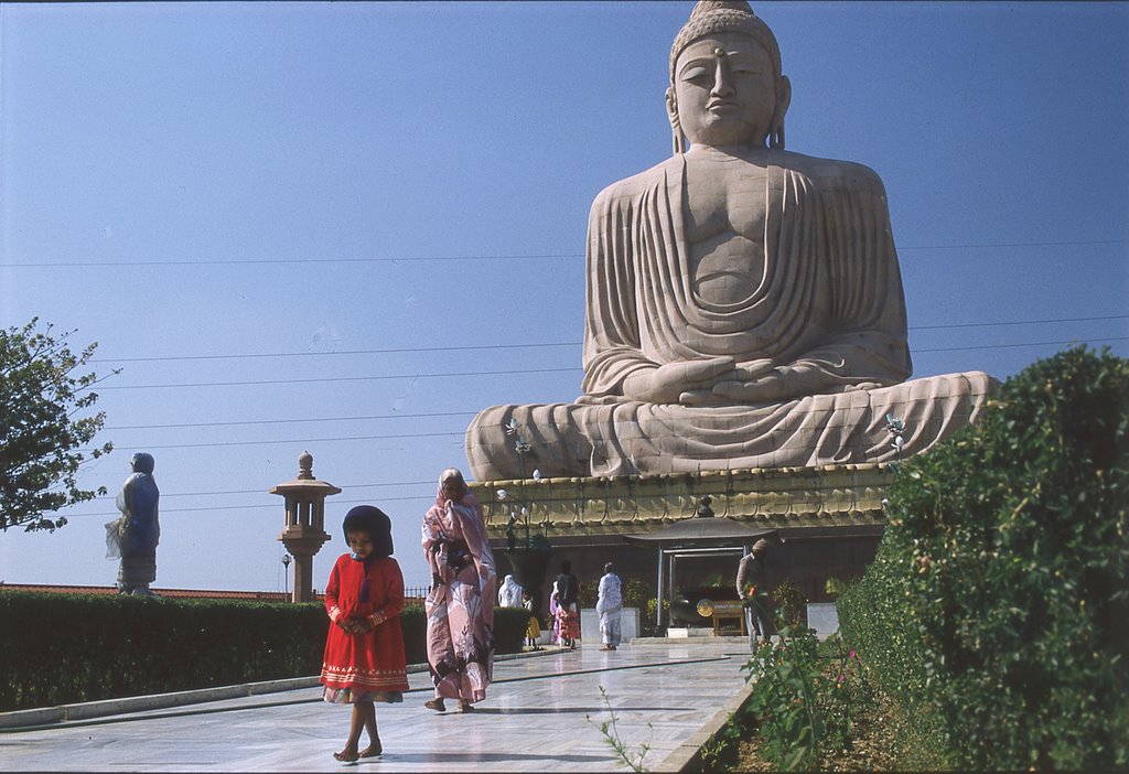 He Who sees all. Bodhgaya by agiores