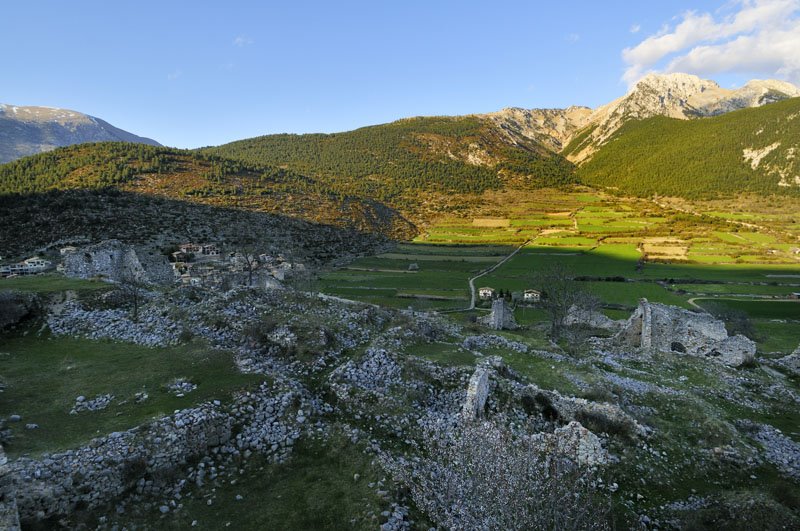 Berguedá (district): The village of Gósol in the Pedraforca mountains(Naturalpark Cadí-Moixeró) by www.iberimage.com