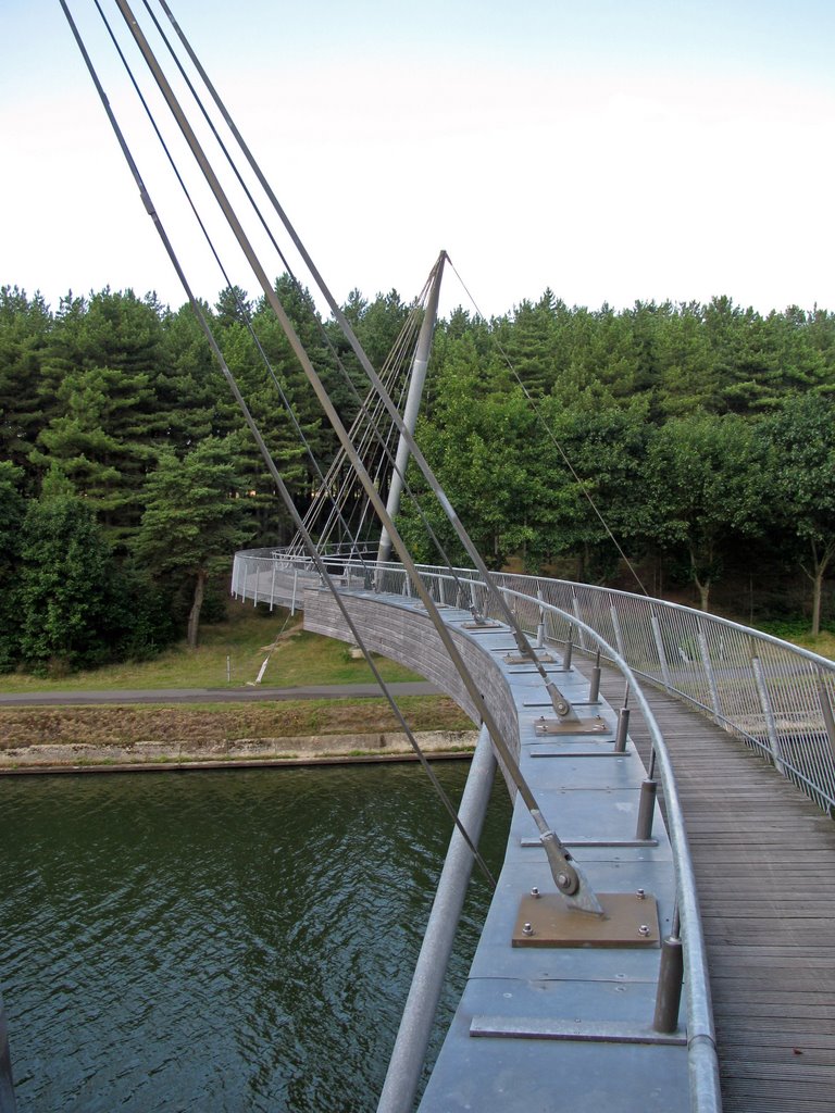 Voetgangerbrug by ©schw@bendude