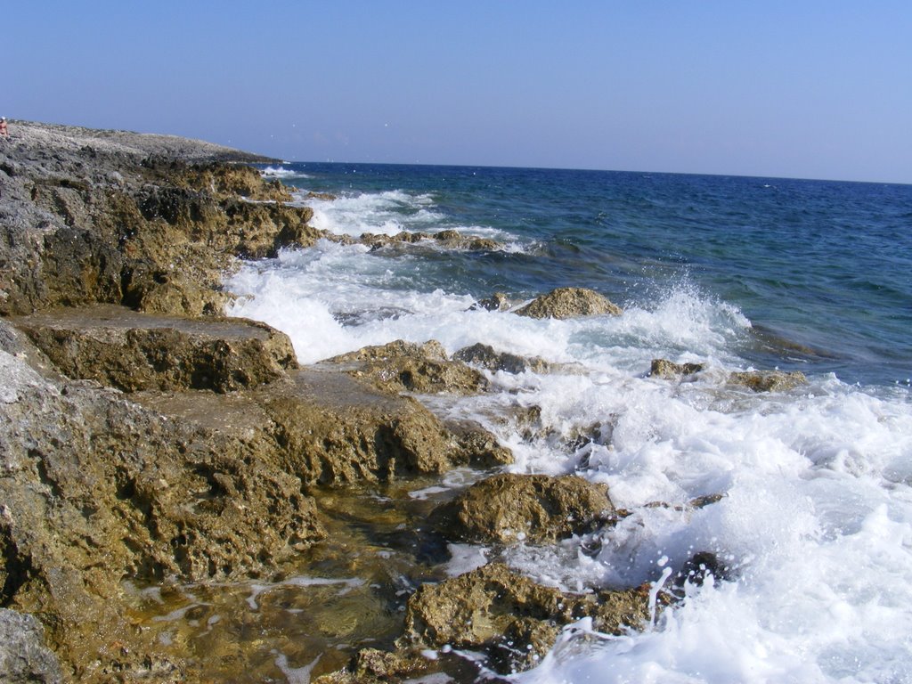 Sea at Porto Roxa by Adam Vedral