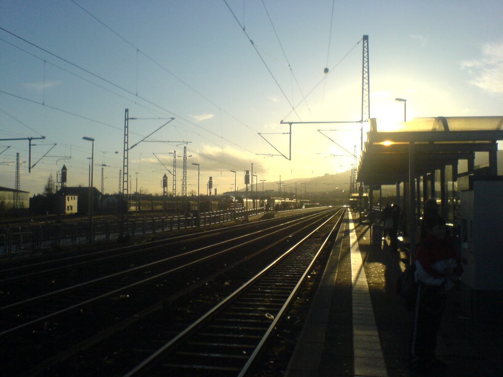 Abendsonne - Neustadt/Böbig Trainstation by fab_hub