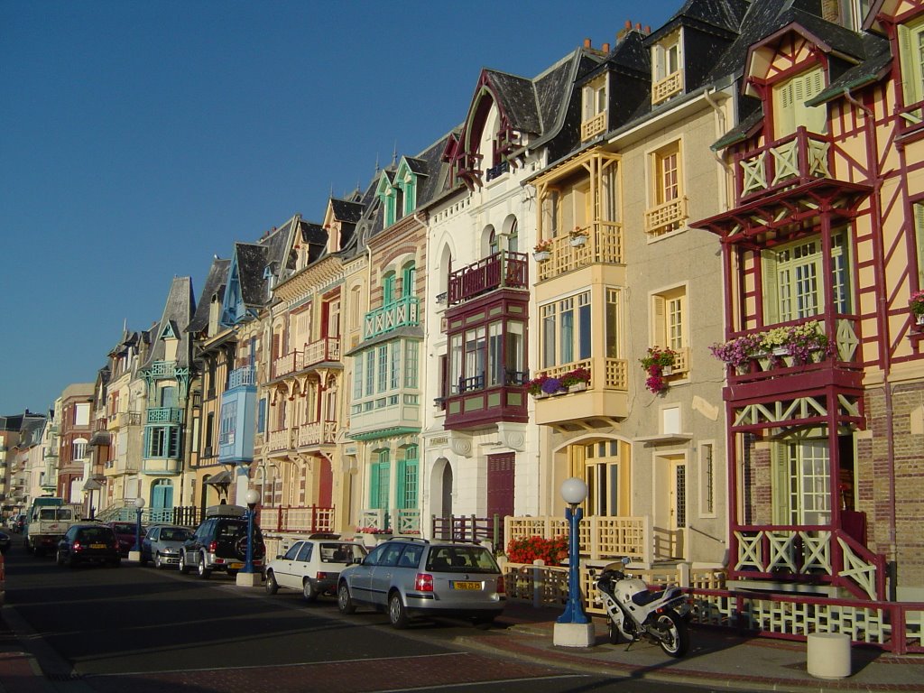 Colourful houses by Javerburg