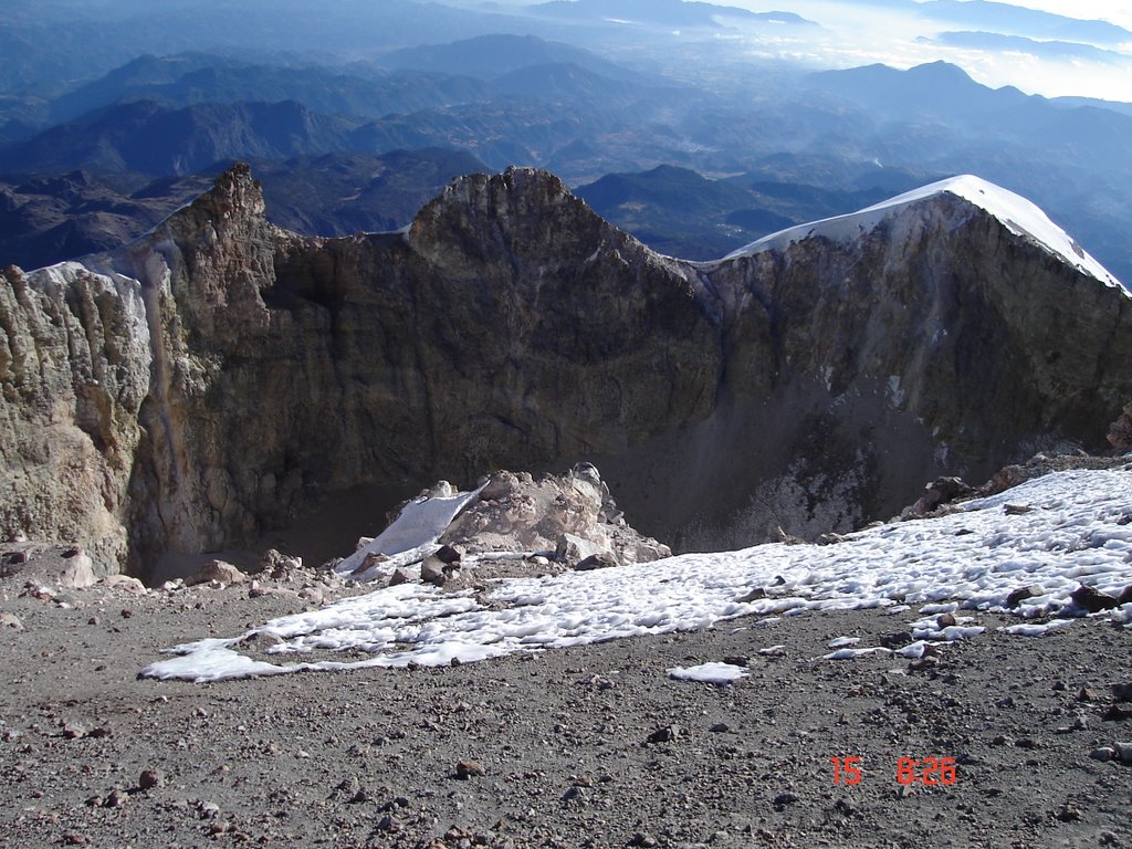 Crater del Pico de Orizaba by Arturo Parra