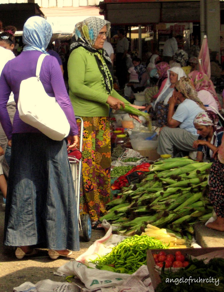 Bazar in Manavgat by Angelofruhr