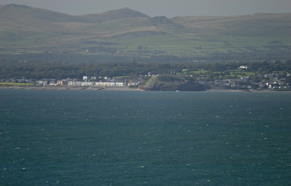 View across the bay to Criccieth by Huw Lewis