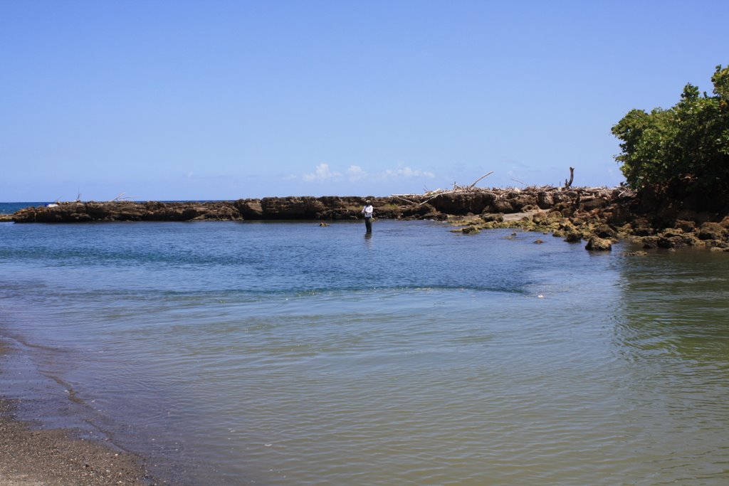 Donde el rio se besa con la mar-Barceloneta by Ricardo David Jusino…