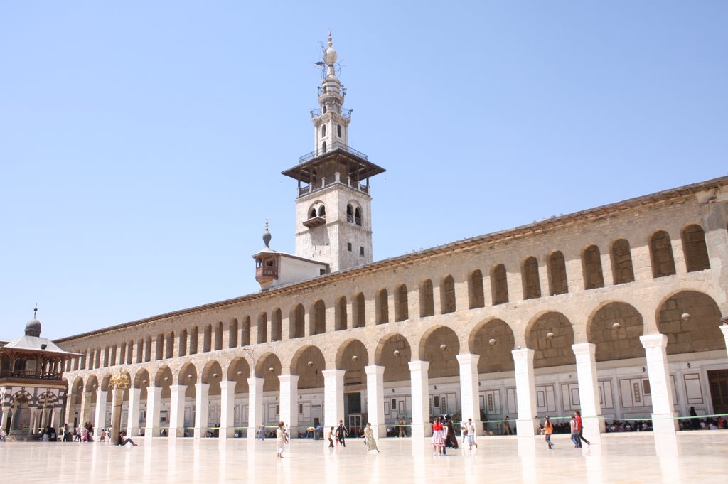 Amarah Jouwaniyah, Damascus, Syria by Hayri Bolat