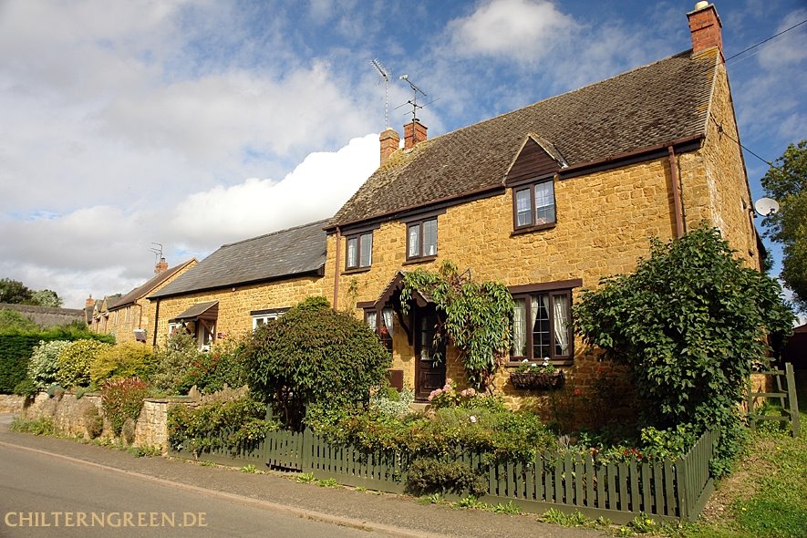 Old houses on Main Street by Michael Schäfer - chilterngreen.de