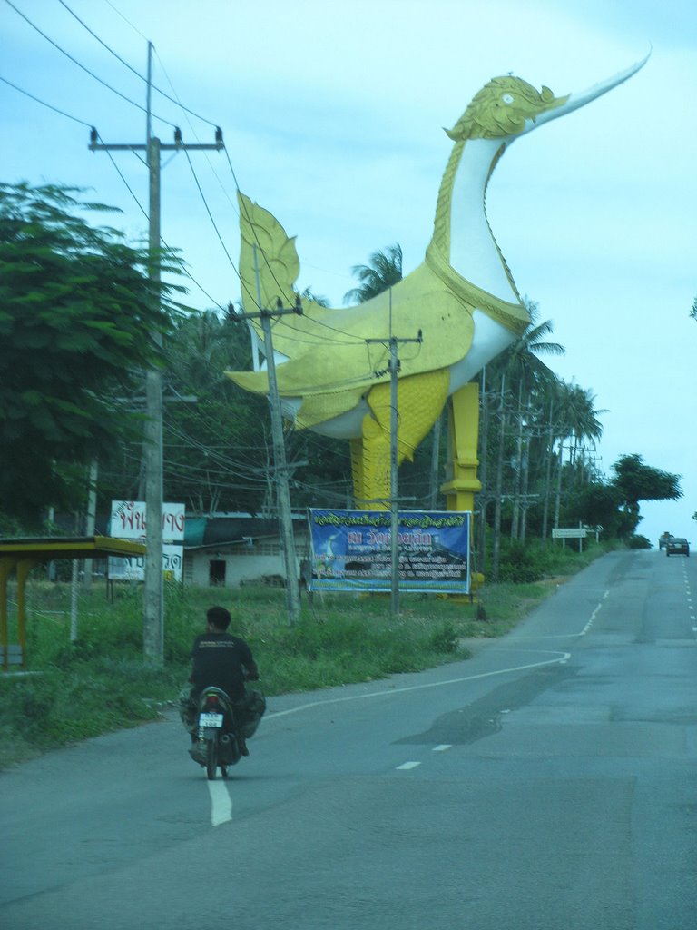 Prachuap Khiri Khan Province. by Nakhon224 Panoramio