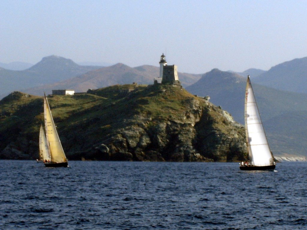 Faro della Giraglia by F D P