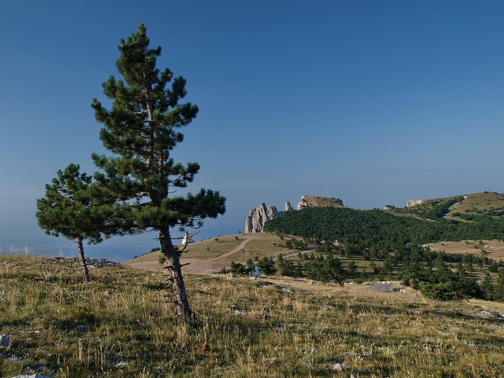 Crimean Mountains www.foto-waw.pl by Grzegorz Bijak