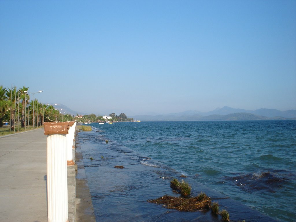 Köyceğiz Lake (Sec-2007) by Seçkin Çavuşlar