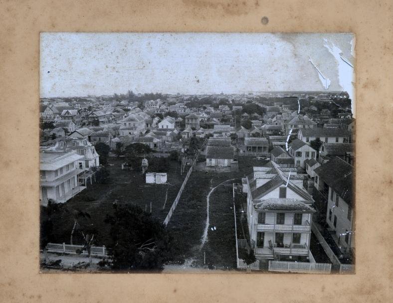 900 block of Whitehead Street.; Milemarkers (MM00008651) by laurientaylor