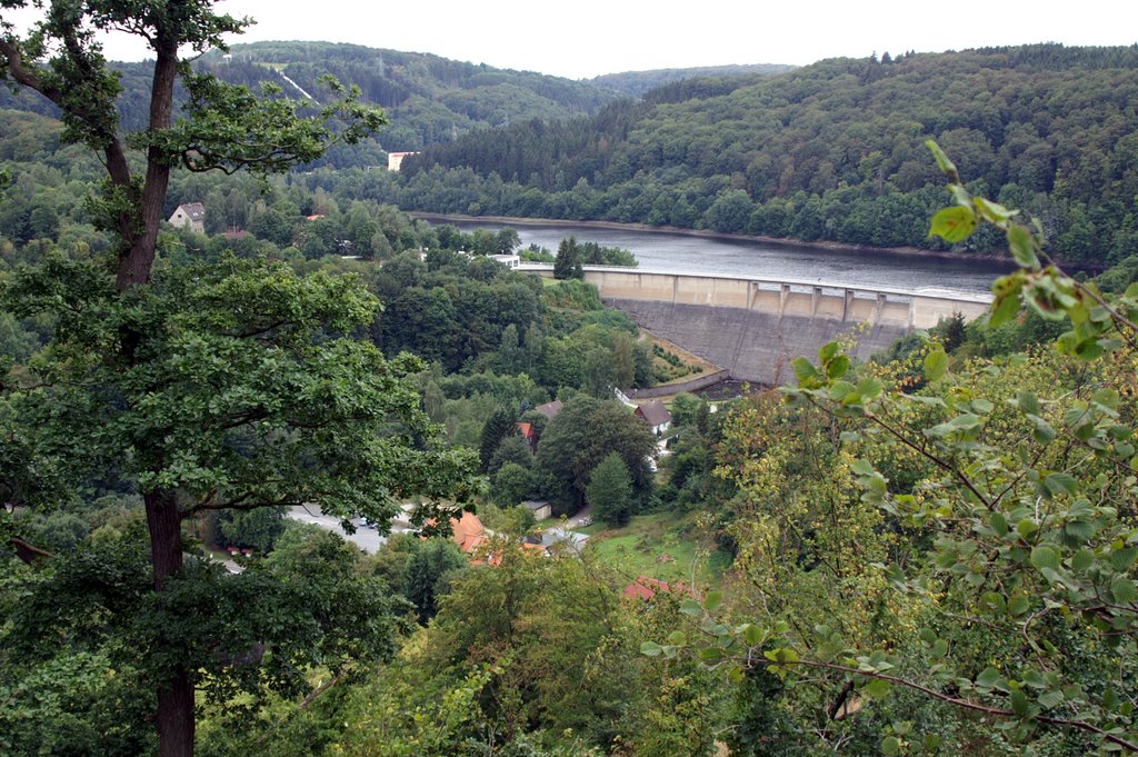 Blick auf Wendefurth und die Talsperre by Chrischan von Danne