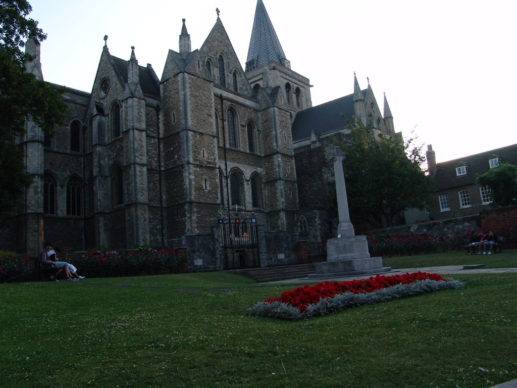 Rochester - St Nicholas Church by Wieland Kleinert