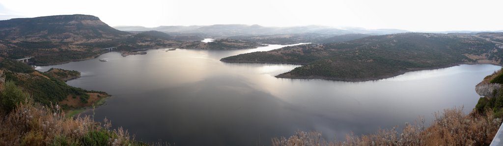 Monteleone Roccadoria il lago by Renzo Sgaravato - Bo…