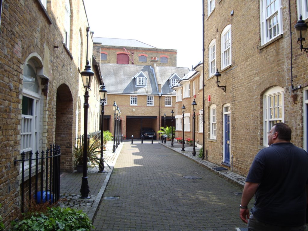 St Katharine's & Wapping, London, UK by bernap01