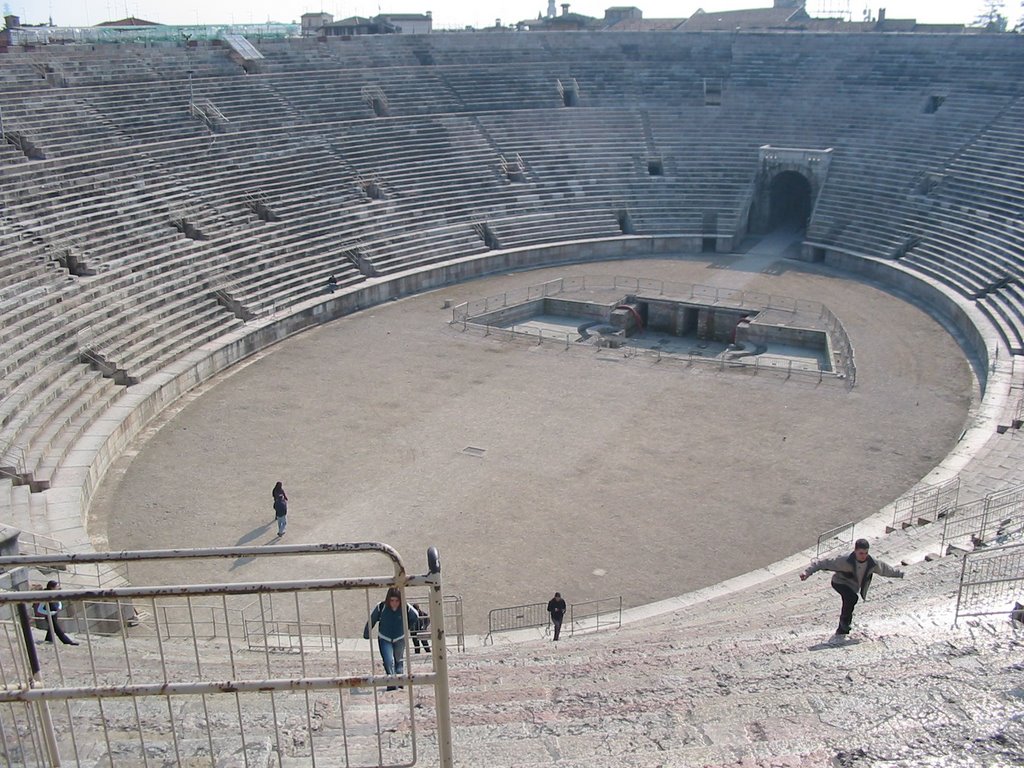 Arena de Verona by Anna Reixach