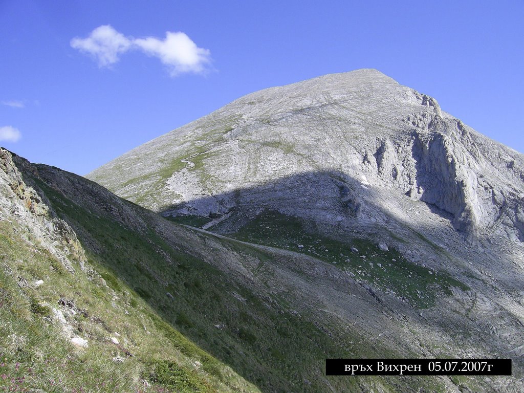 Връх Вихрен от югоизток;Vihren peak by Красимир Косев