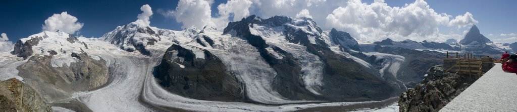 Gornegrat Glacier by Pavel Svadlena