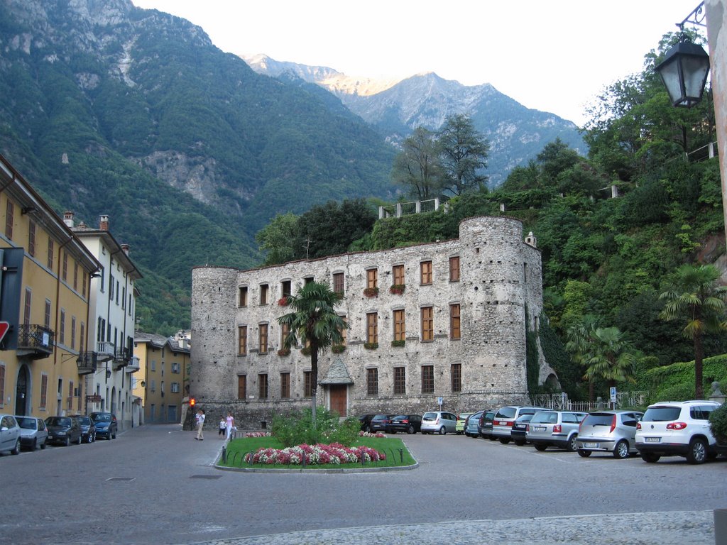 Piazza Castello by carmelorandisi