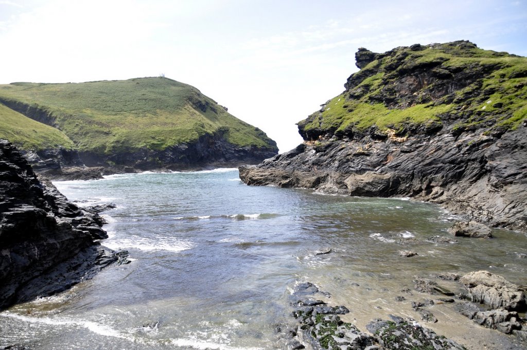 Boscastle Harbour by Axel Jahns